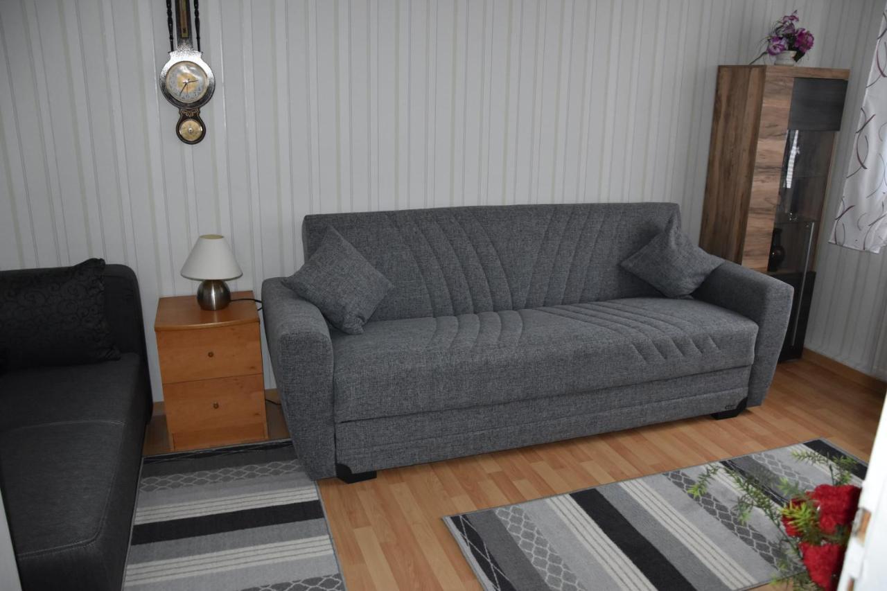 Flora Apartment Galenbeck ภายนอก รูปภาพ